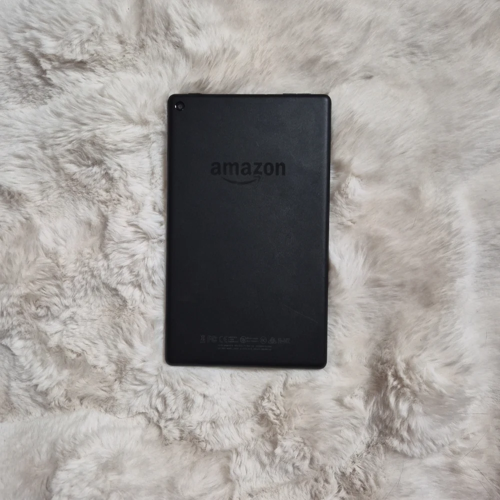 Amazon Kindle Fire HD 8 Tablet Device Black L5S83A Model Wi Fi Travel Streaming